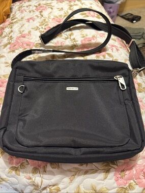 Travelon Black Lightweight Crossbody Messenger Bag